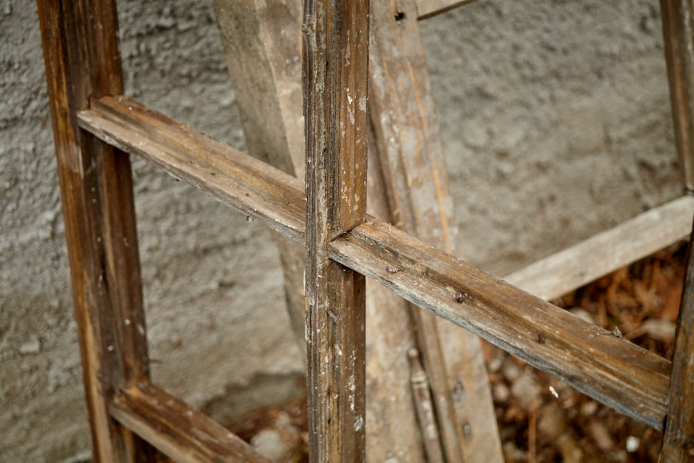 Detailansicht der alten Werkstattfenster Detailansicht der alten Werkstattfenster