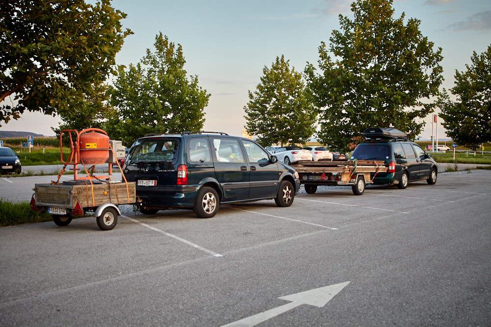 Zwei Autos - ein Ziel: Rumänien Zwei Autos - ein Ziel: Rumänien