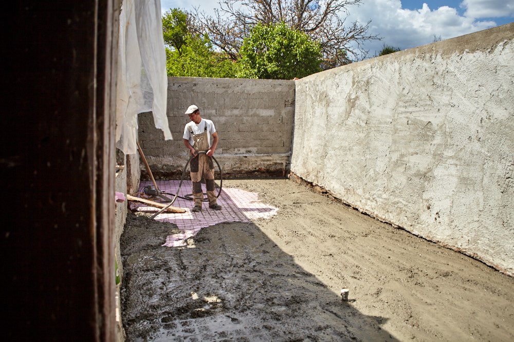 Einbringen vom Beton und der oberen Bewehrungslage Einbringen vom Beton und der oberen Bewehrungslage