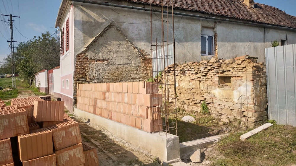 Ich beginne mit der Außenmauer Ich beginne mit der Außenmauer