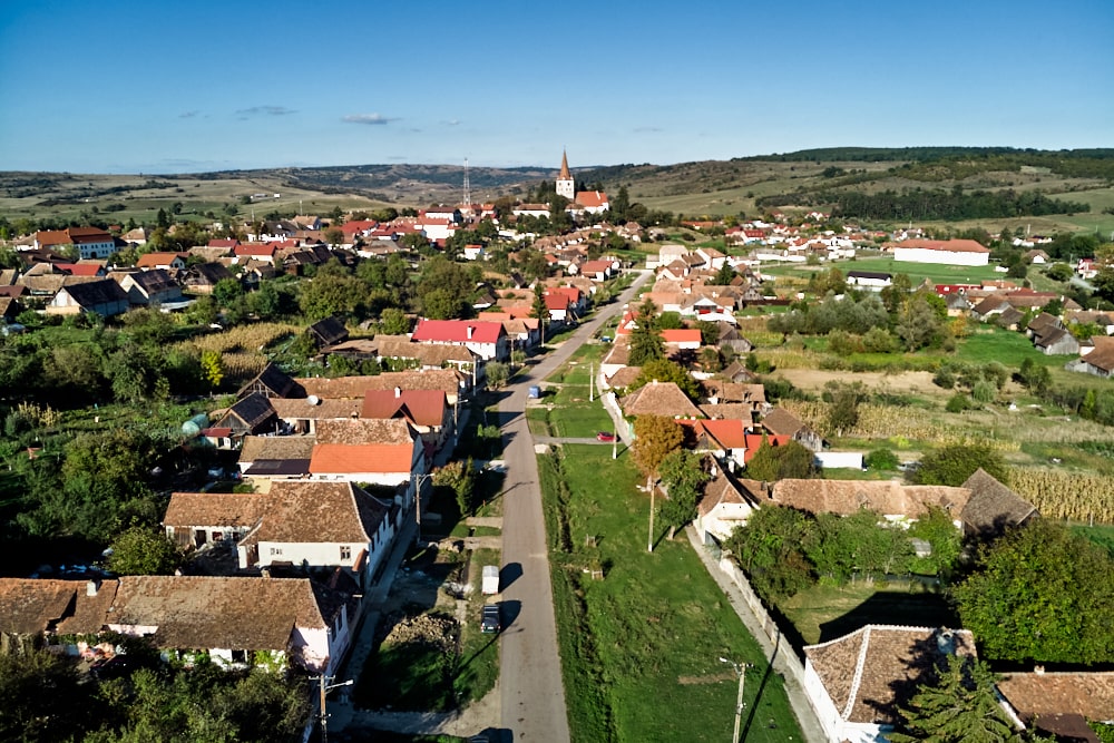Brigass mit Blick auf die Kirche Brigass mit Blick auf die Kirche